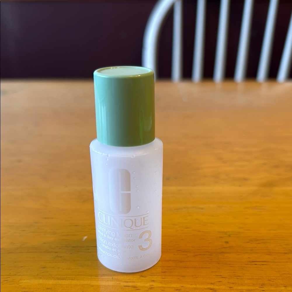 Clinique clarifying lotion plastic bottle. Empty. 1 ounce container.